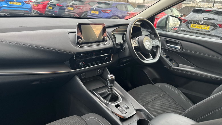 Nissan Qashqai 1.3 DiG-T MH Acenta Premium 5dr Petrol Hatchback